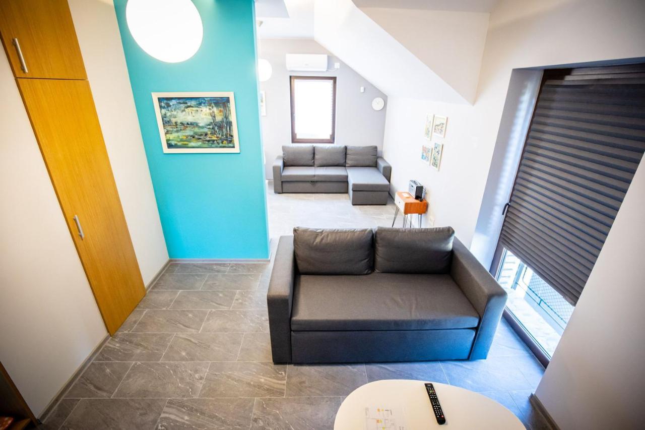Gray Brick Apartamento Subotica Exterior foto