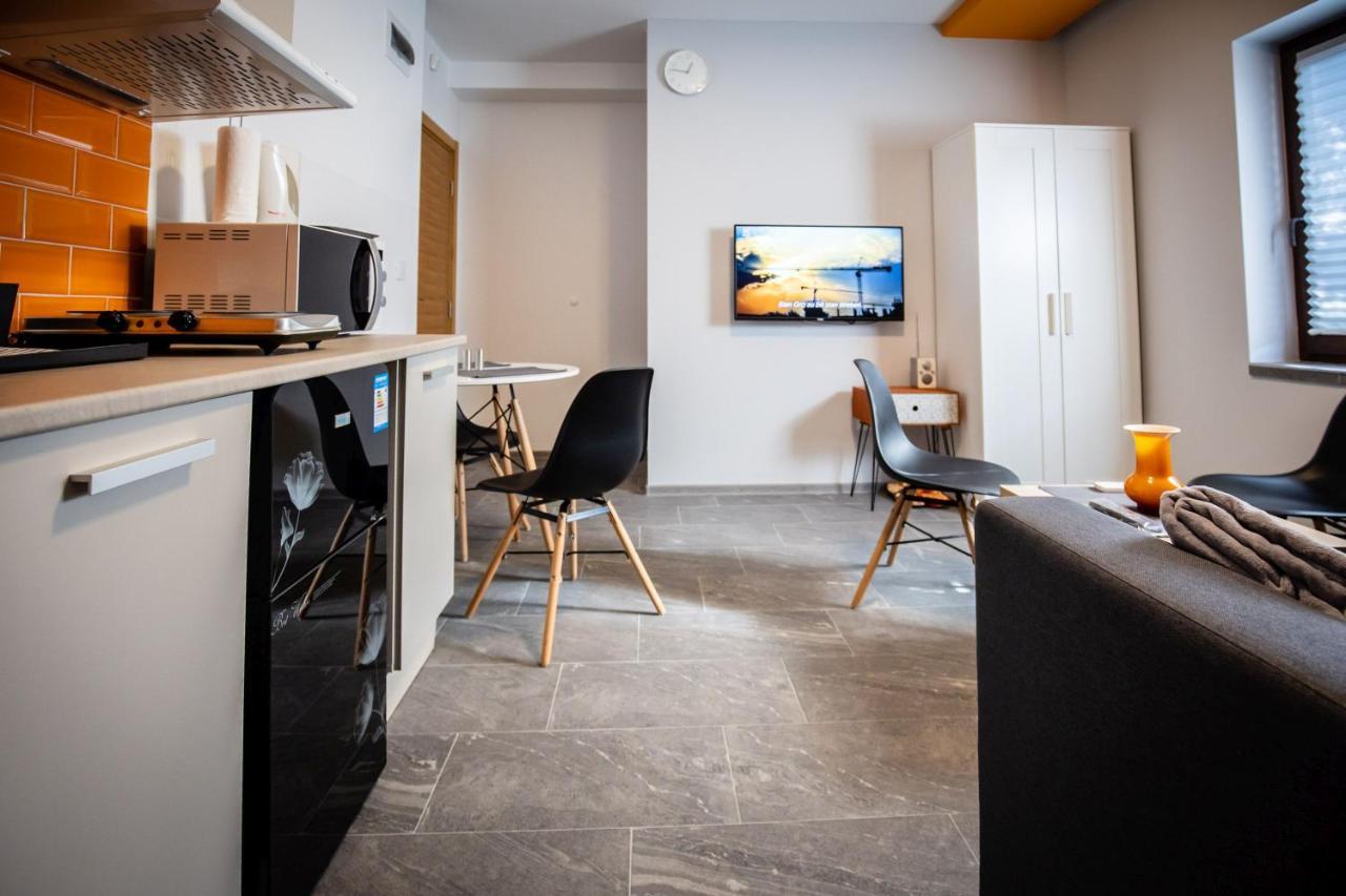 Gray Brick Apartamento Subotica Exterior foto
