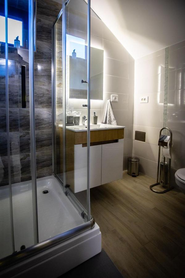 Gray Brick Apartamento Subotica Exterior foto