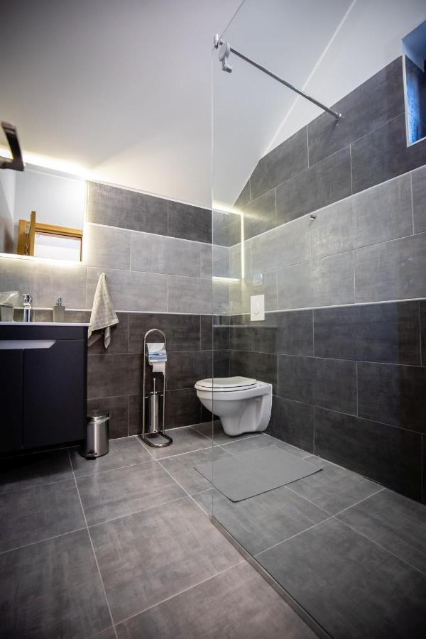 Gray Brick Apartamento Subotica Exterior foto