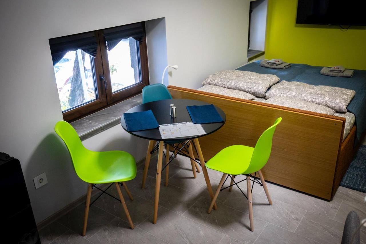 Gray Brick Apartamento Subotica Exterior foto