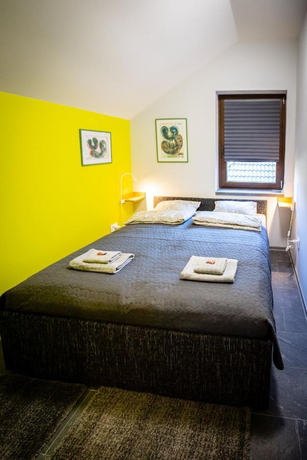 Gray Brick Apartamento Subotica Exterior foto