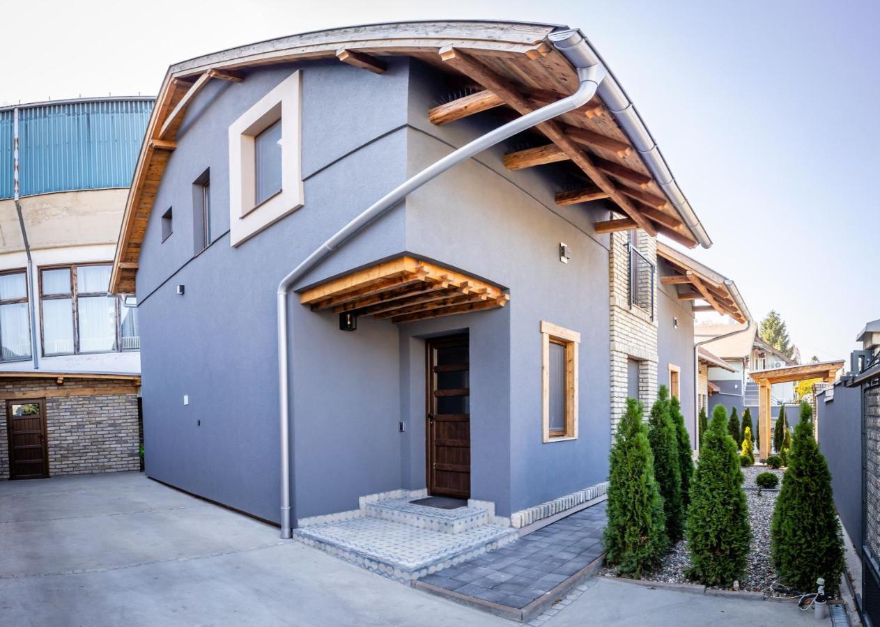 Gray Brick Apartamento Subotica Exterior foto